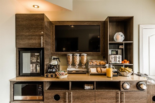 Olux Hotel-Motel-Suites image 4